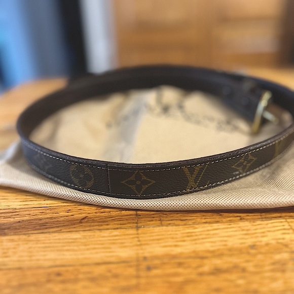 Louis Vuitton belt size medium 32-36 bought from Vintage Boho - Picture 1 of 3